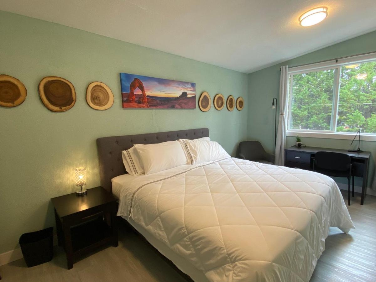 Hudson Homes Bnb Saanich Εξωτερικό φωτογραφία